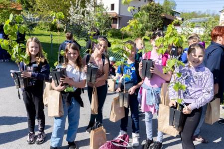 PIVKA DRŽAVNO TEKMOVANJE MLADIH ČEBELARJEV 11.5.2024 - Valter Leban-9415 (Small)